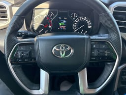 2024 Toyota Tundra 4WD thumbnail 27