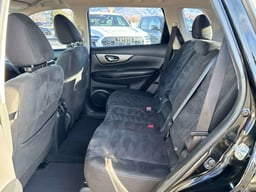 2015 Nissan Rogue thumbnail 13