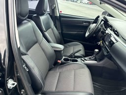 2016 Toyota Corolla thumbnail 17