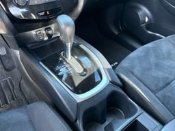 2015 Nissan Rogue thumbnail 20