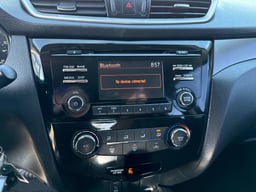 2015 Nissan Rogue thumbnail 21