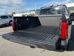 2024 Toyota Tundra 4WD thumbnail 16