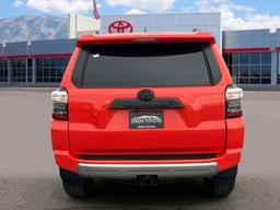 2024 Toyota 4Runner thumbnail 4