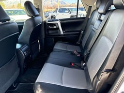 2015 Toyota 4Runner thumbnail 13