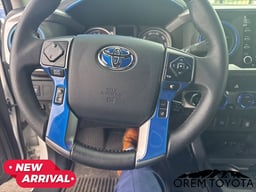 2023 Toyota Tacoma 4WD thumbnail 19