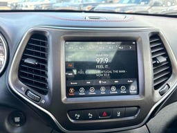 2019 Jeep Cherokee thumbnail 21