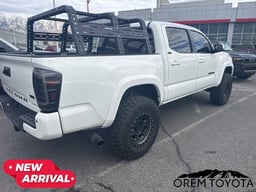 2023 Toyota Tacoma 4WD thumbnail 6