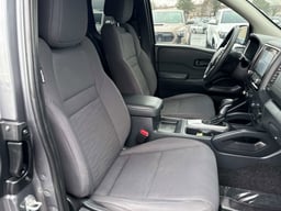 2022 Nissan Frontier thumbnail 17