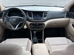 2017 Hyundai Tucson thumbnail 14