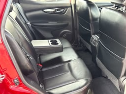 2019 Nissan Rogue Sport thumbnail 19