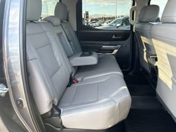 2024 Toyota Tundra 4WD thumbnail 17