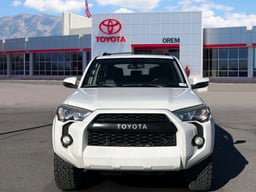 2015 Toyota 4Runner thumbnail 2