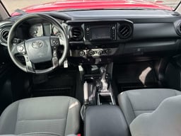 2018 Toyota Tacoma thumbnail 14