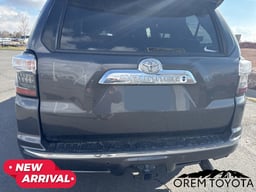 2016 Toyota 4Runner thumbnail 5