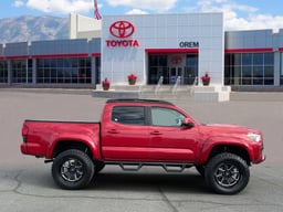 2018 Toyota Tacoma thumbnail 3