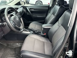 2016 Toyota Corolla thumbnail 11