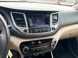 2017 Hyundai Tucson thumbnail 21