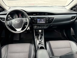 2016 Toyota Corolla thumbnail 14