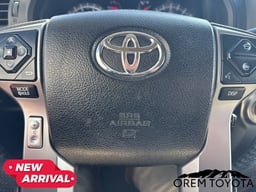 2016 Toyota 4Runner thumbnail 9