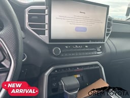 2023 Toyota Sequoia thumbnail 18