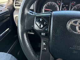2022 Toyota 4Runner thumbnail 24