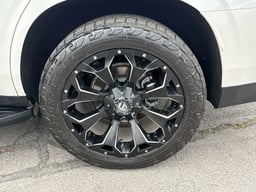 2024 Chevrolet Tahoe thumbnail 7