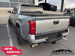 2024 Toyota Tacoma 4WD thumbnail 3