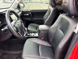 2024 Toyota 4Runner thumbnail 11