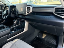 2024 Toyota Tundra 4WD thumbnail 19