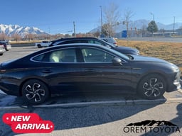 2024 Hyundai Sonata thumbnail 2