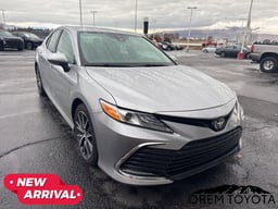 2023 Toyota Camry thumbnail 1