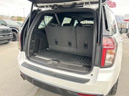 2024 Chevrolet Tahoe thumbnail 16