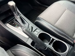 2016 Toyota Corolla thumbnail 20