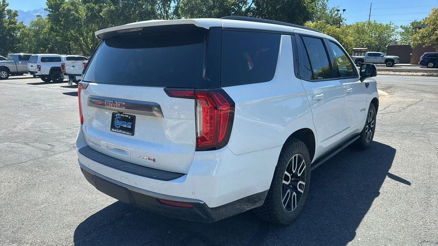 2023 GMC Yukon - Image 5