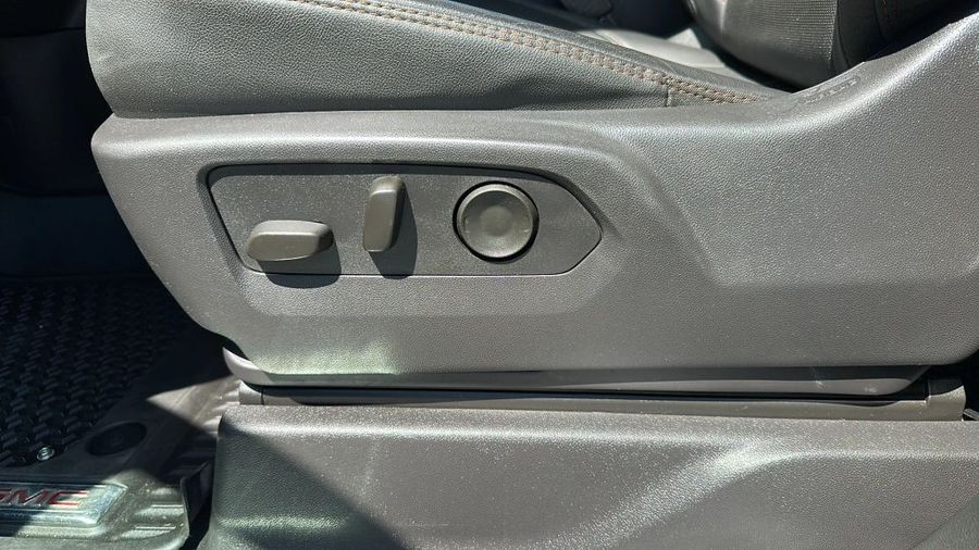 2024 GMC Sierra 3500 HD Crew Cab - Image 12