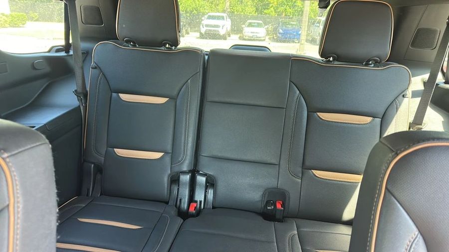 2023 GMC Yukon - Image 20