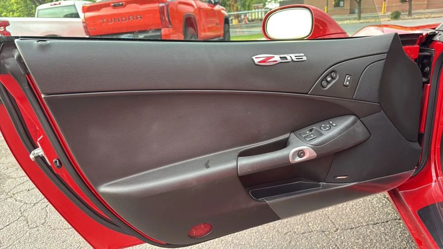 2007 Chevrolet Corvette Z06 - Image 14