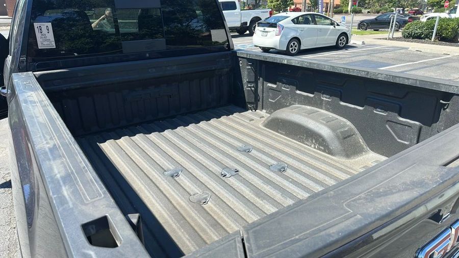 2024 GMC Sierra 3500 HD Crew Cab - Image 24