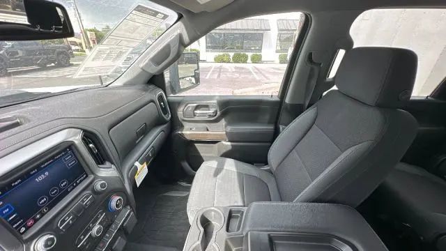 2022 Chevrolet Silverado 2500 HD Crew Cab - Image 17