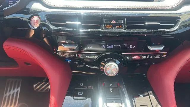 2024 Acura MDX - Image 15