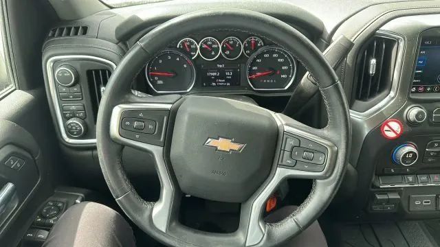 2022 Chevrolet Silverado 2500 HD Crew Cab - Image 11