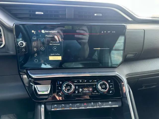 2023 GMC Sierra 1500 Crew Cab - Image 14