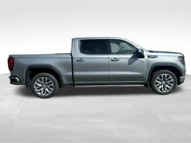 2023 GMC Sierra 1500 Crew Cab - Image 6