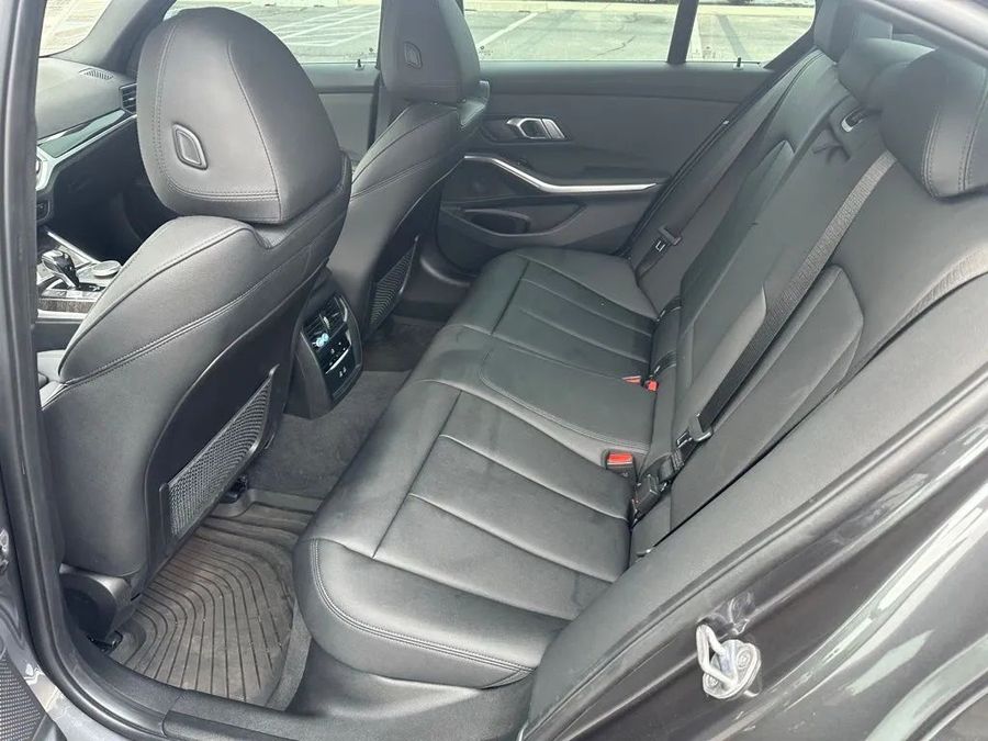 2021 BMW 3 Series - Image 18