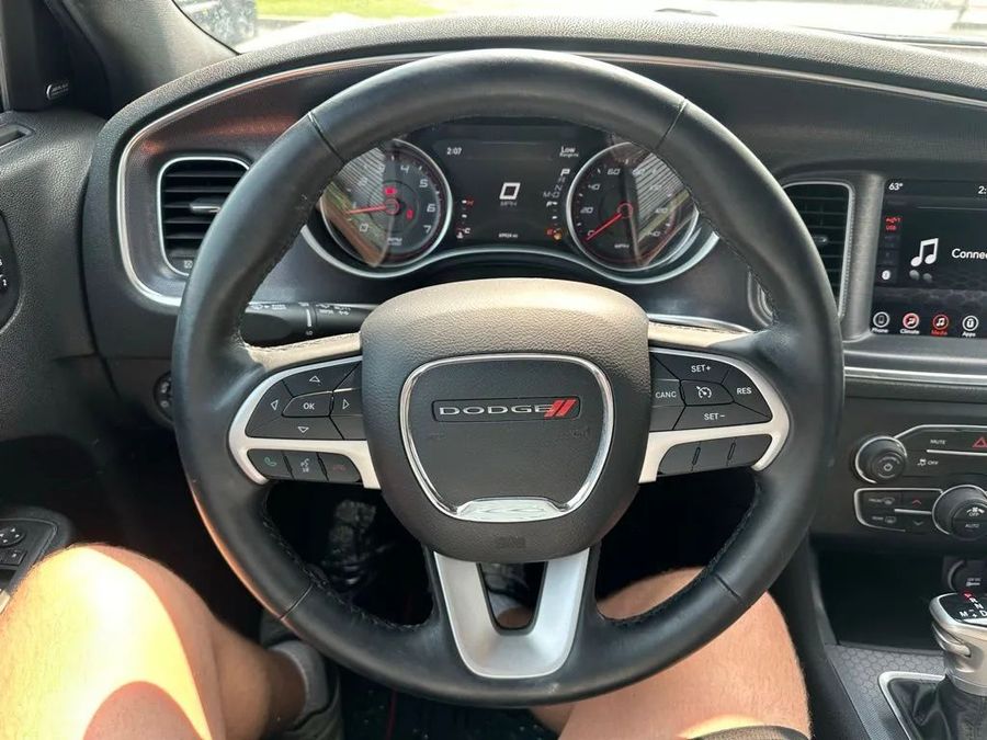 2017 Dodge Charger - Image 11