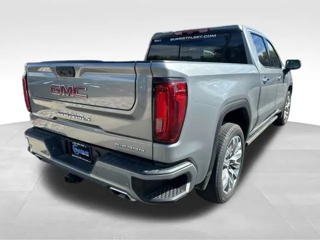 2023 GMC Sierra 1500 Crew Cab - Image 5