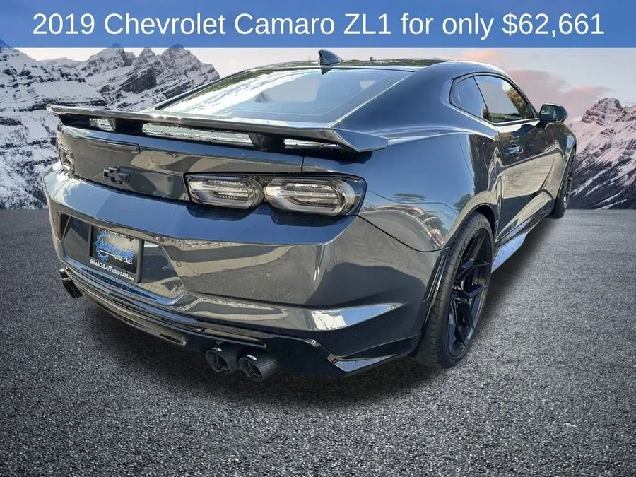 2019 Chevrolet Camaro - Image 5