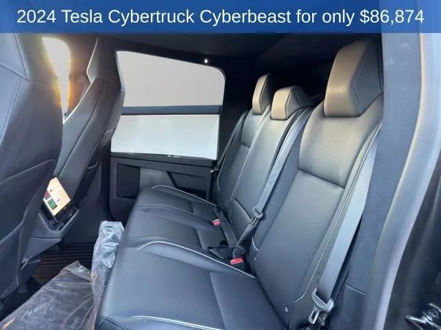 2024 Tesla Cybertruck - Image 16