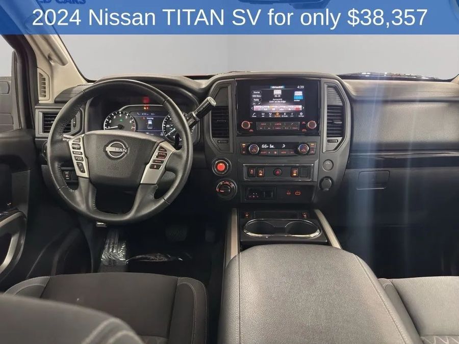2024 Nissan Titan Crew Cab - Image 16