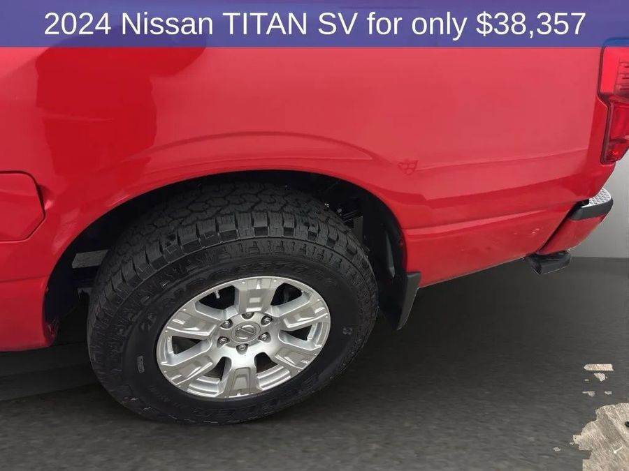 2024 Nissan Titan Crew Cab - Image 28